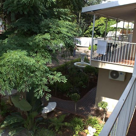 Purple Olive Guest House Претория Экстерьер фото
