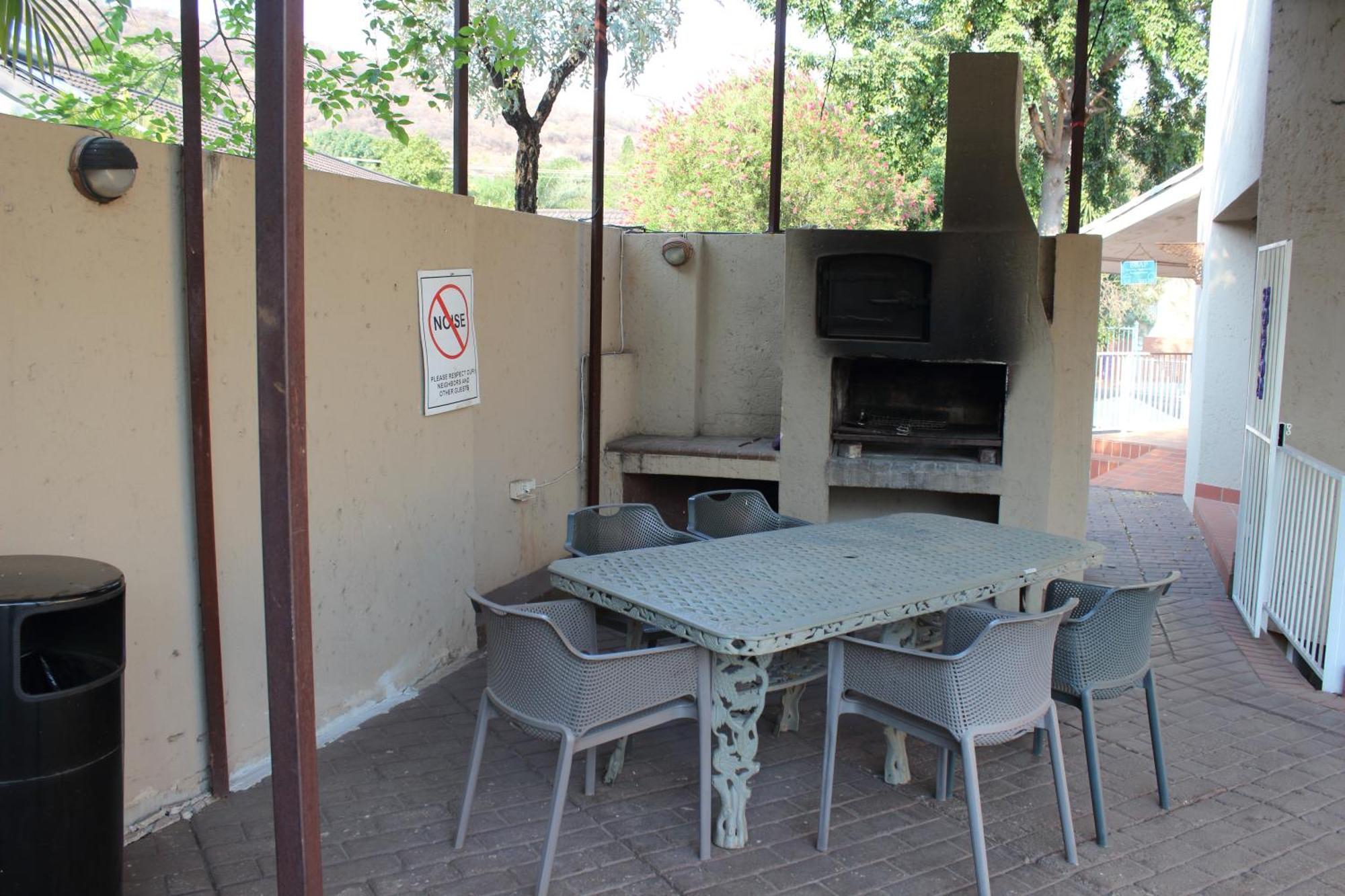 Purple Olive Guest House Претория Экстерьер фото
