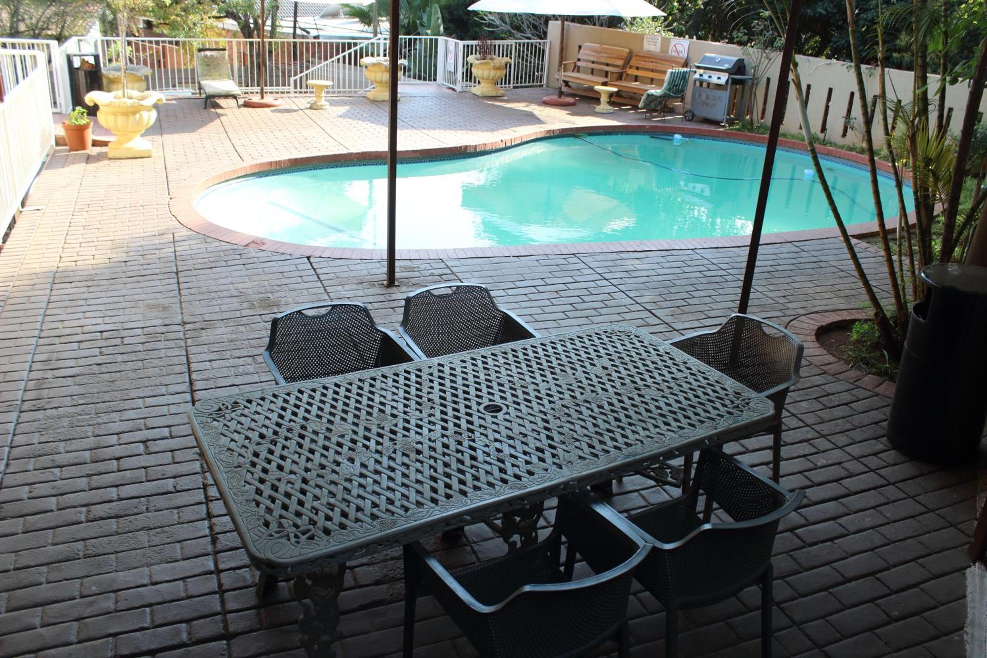 Purple Olive Guest House Претория Экстерьер фото
