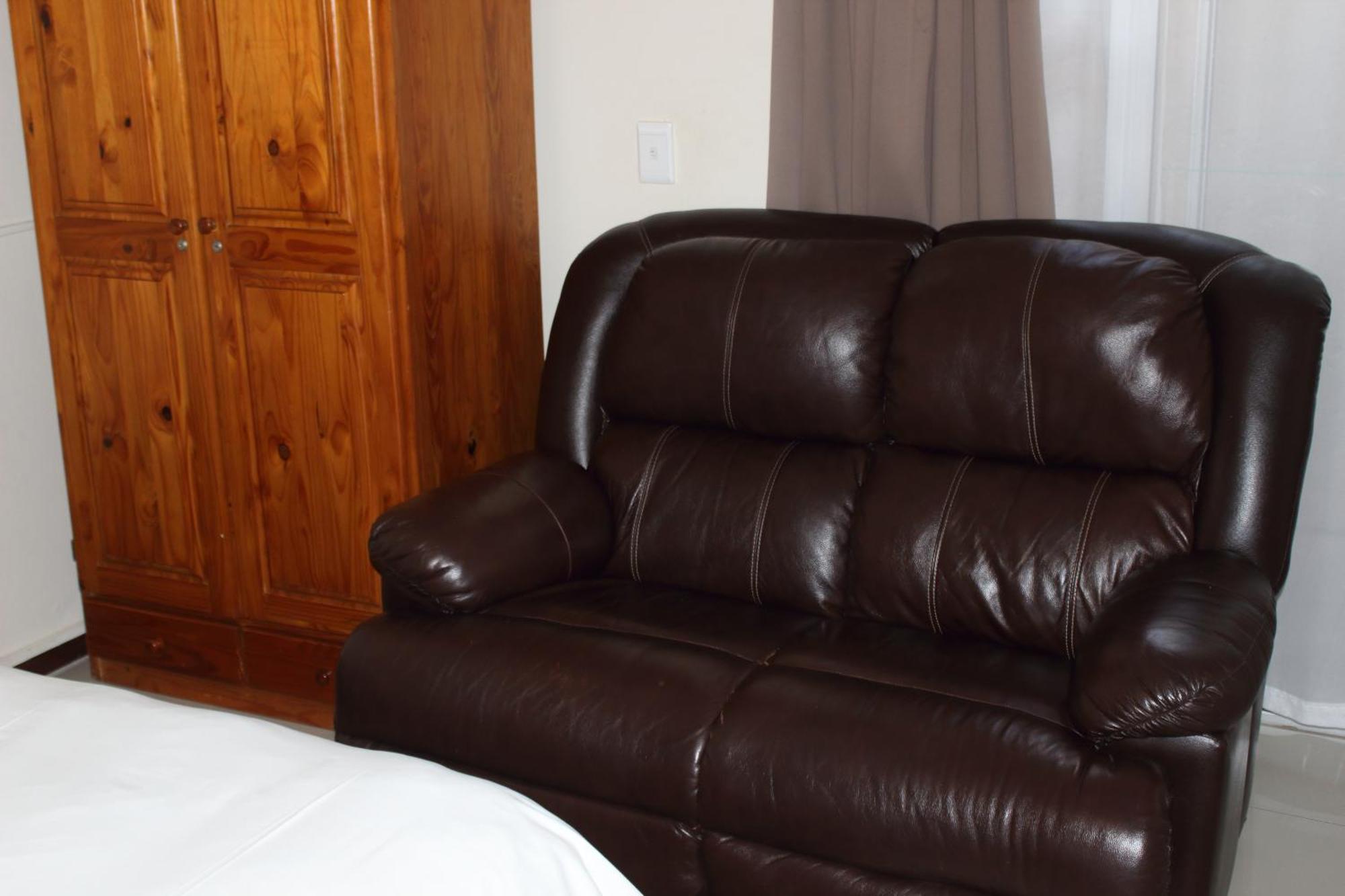 Purple Olive Guest House Претория Экстерьер фото