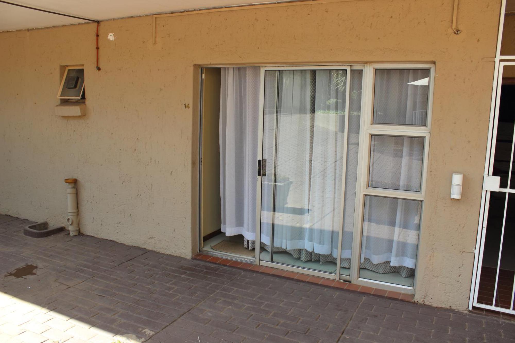 Purple Olive Guest House Претория Экстерьер фото