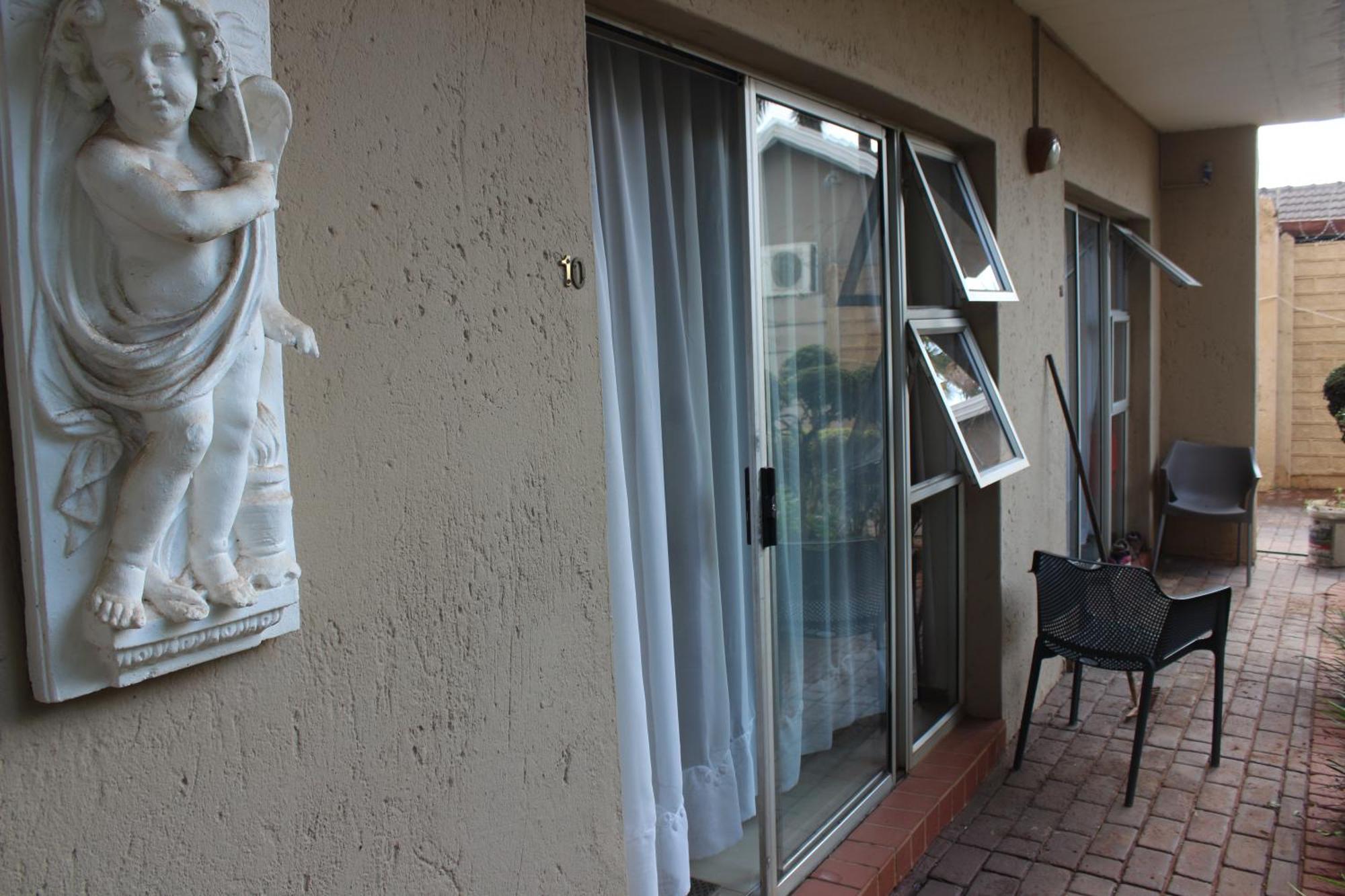 Purple Olive Guest House Претория Экстерьер фото