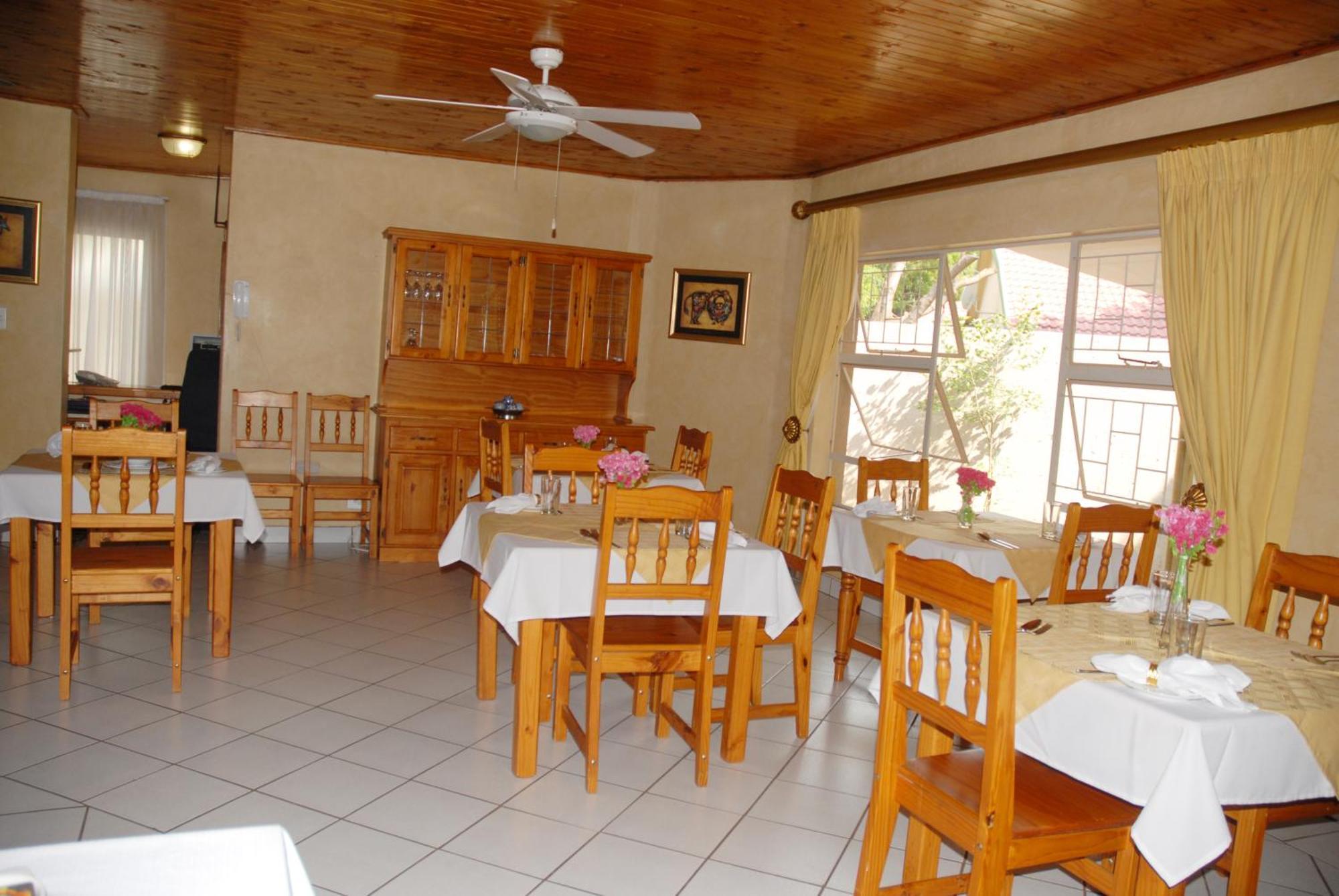 Purple Olive Guest House Претория Экстерьер фото
