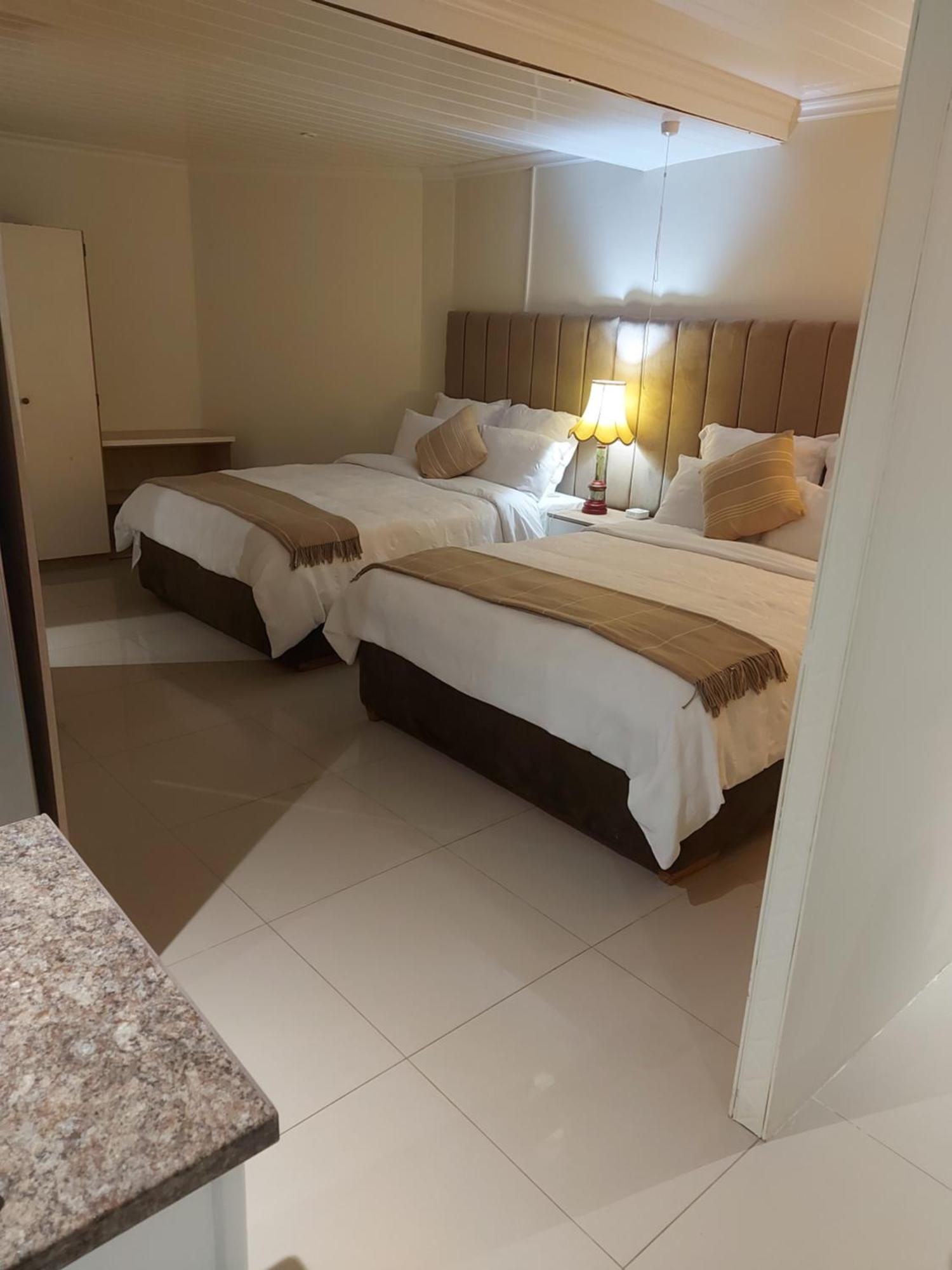 Purple Olive Guest House Претория Экстерьер фото