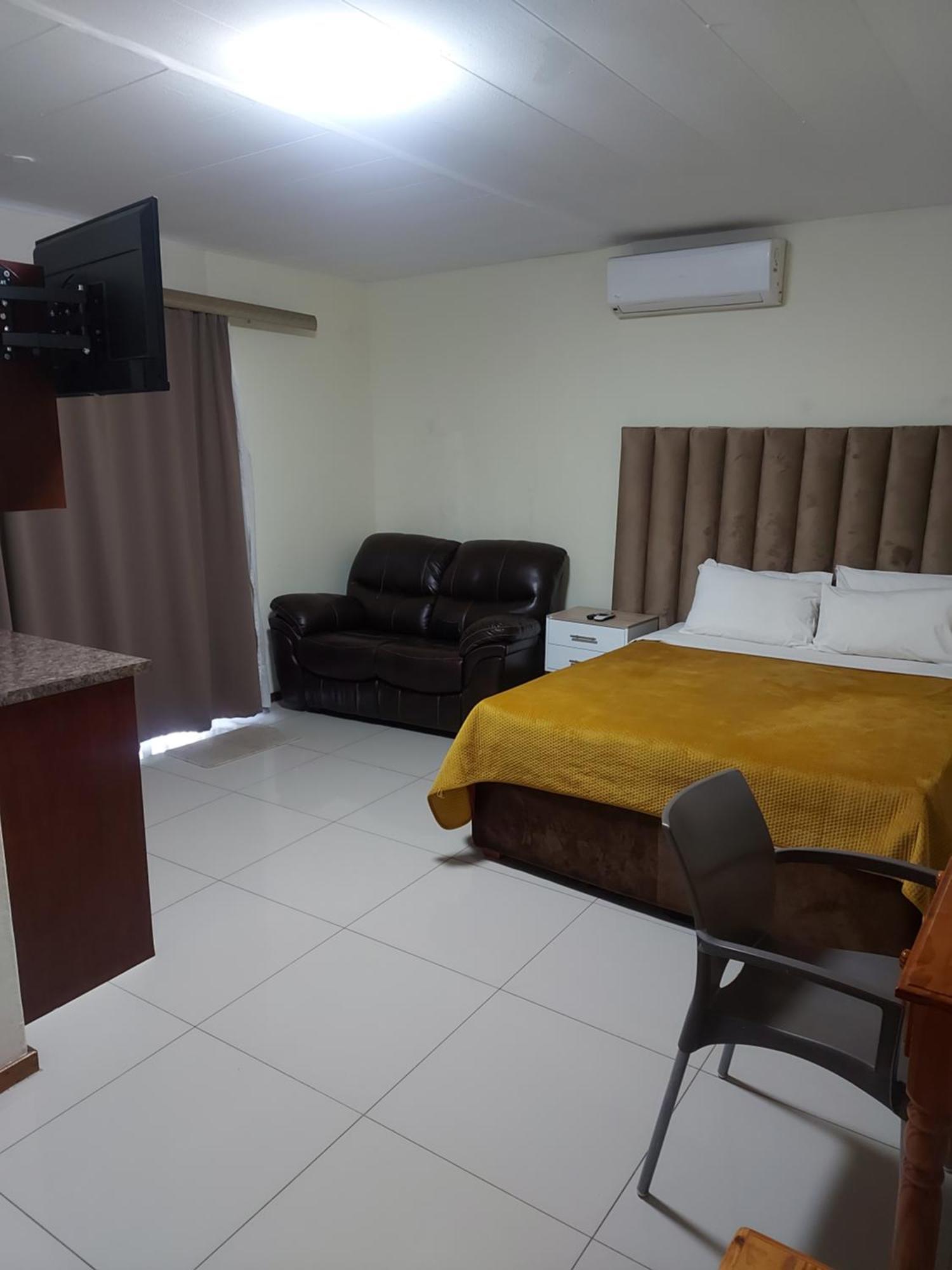 Purple Olive Guest House Претория Экстерьер фото